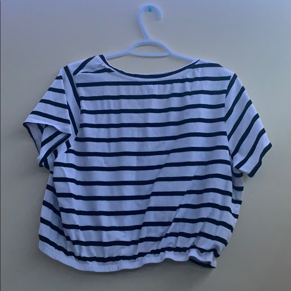 T-Shirt - Picture 2 of 2